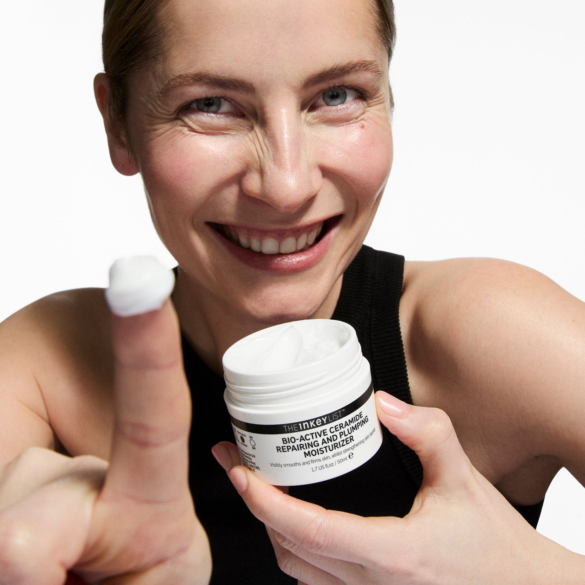 bio-active-ceramide-moisturizer-duo-v8 Bio-Active_Model_2000x2000_7b381857-d412-4a9c-beec-0c29b7cc157b.jpg