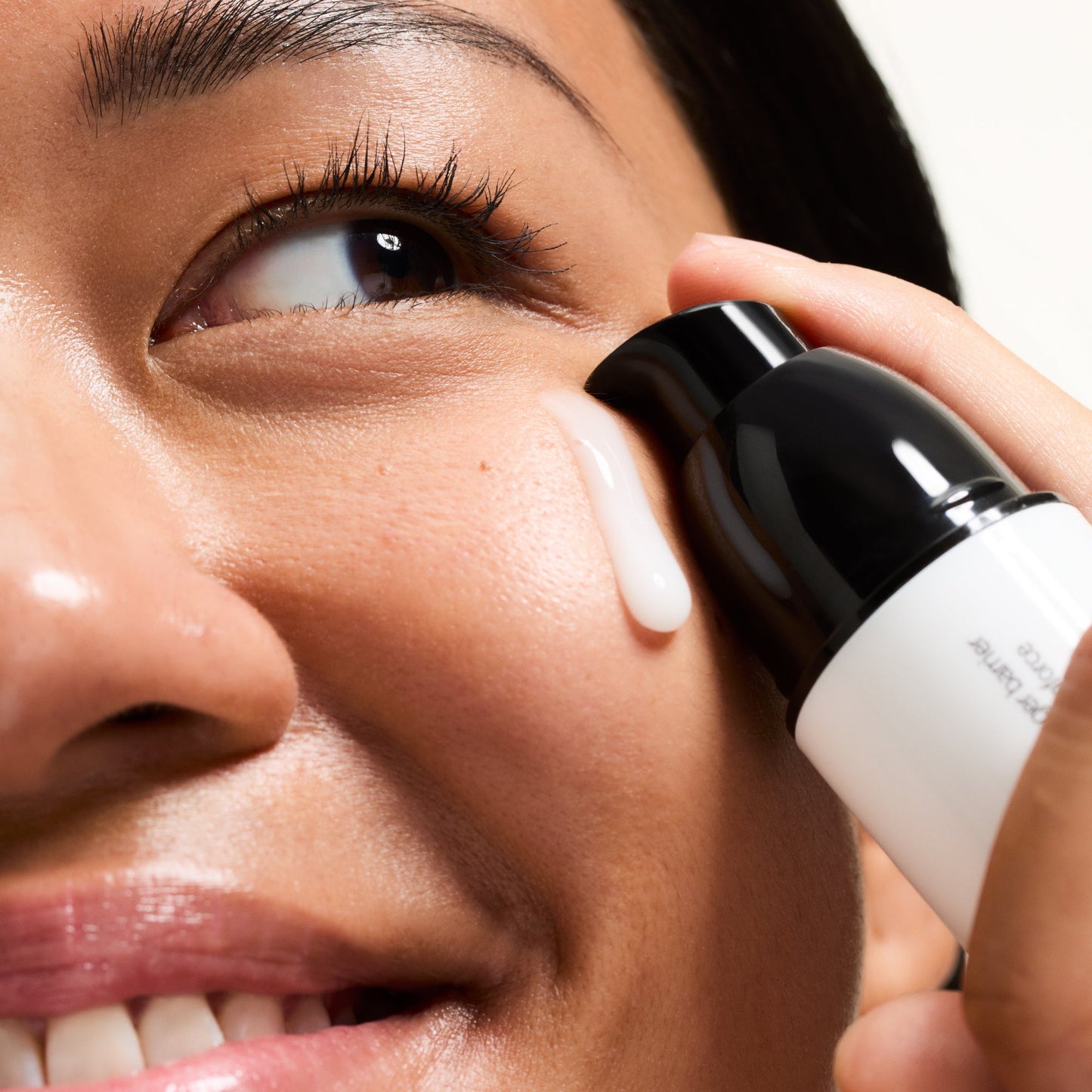 ectoin-hydro-barrier-serum-m5 Ectoin-Globals_Texture-bottle.jpg