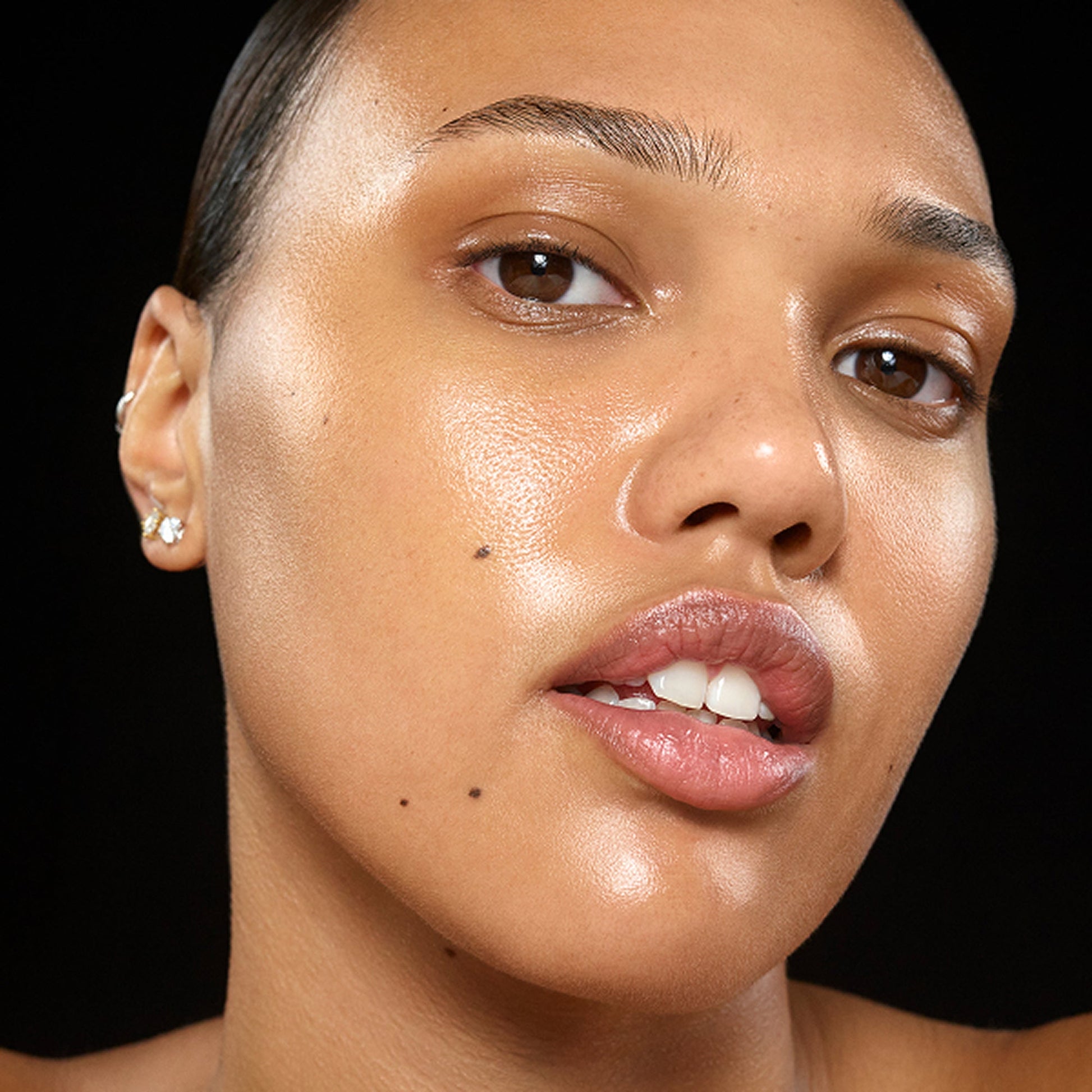 the-bestselling-intro-to-great-skin-y1 InsiderKit_UK_Model2_2000x2000_d49c66d7-afe9-44f8-93cf-038360f6f620.jpg